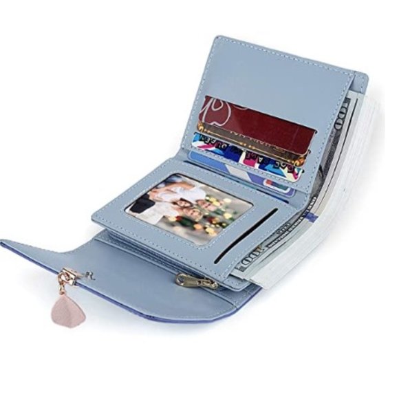 Small Leather Wallet for Women - Picture 3 of 6